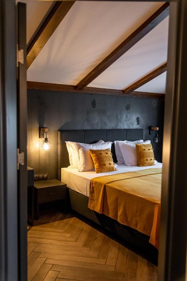 Hotel Hunters House Ezerets Eksteriør bilde