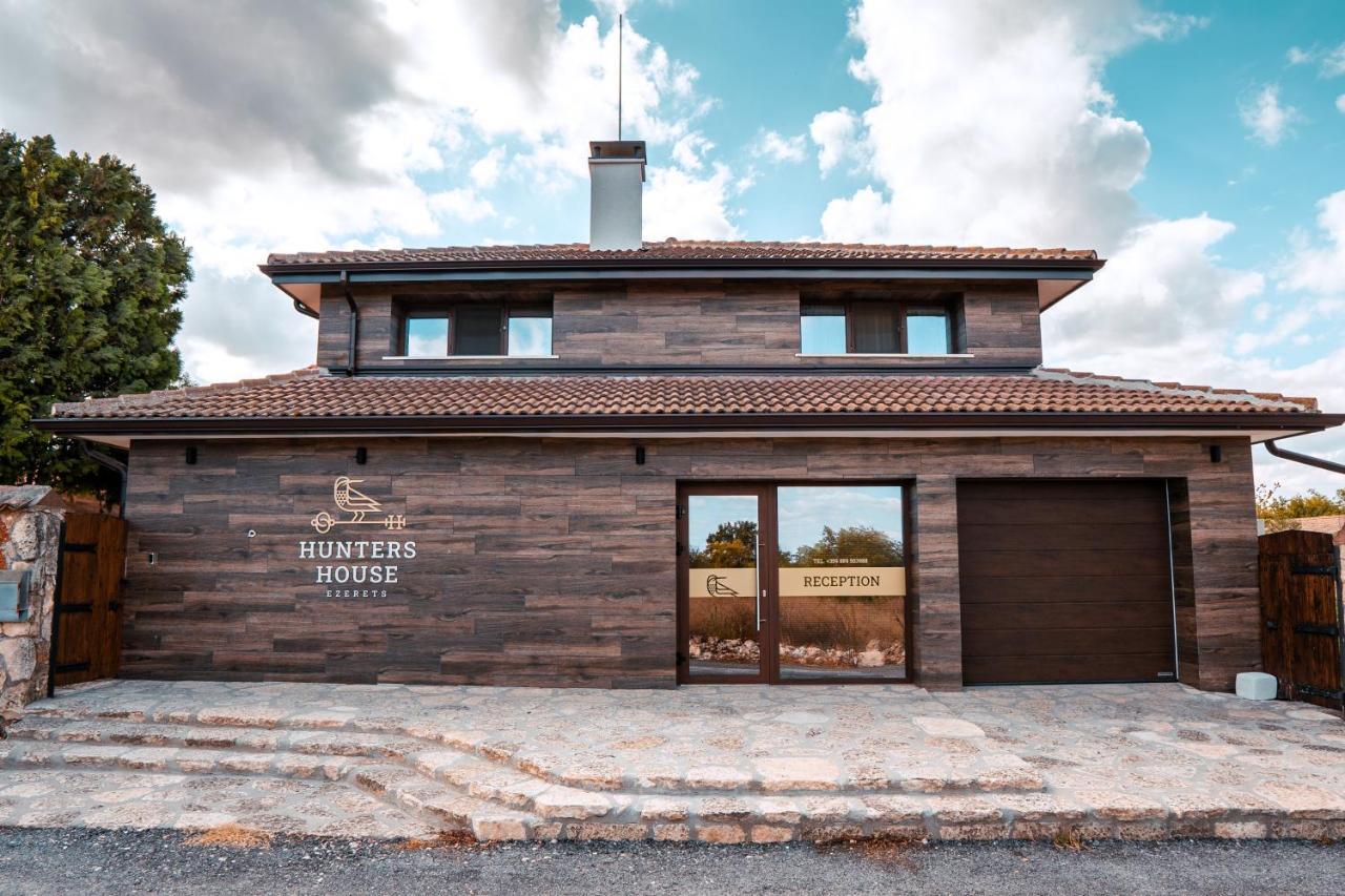 Hotel Hunters House Ezerets Eksteriør bilde